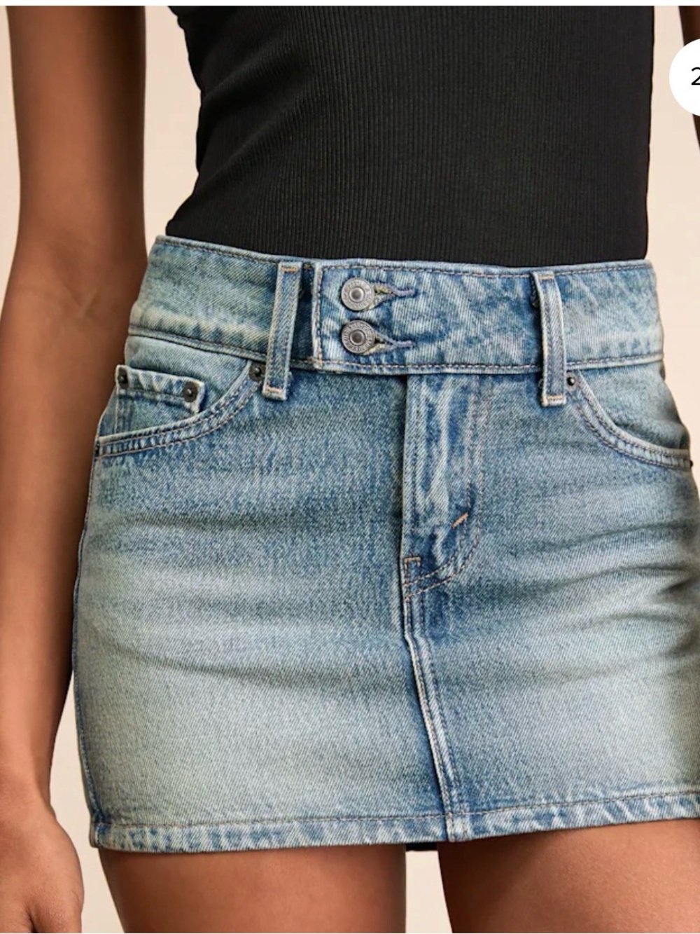 Levi’s Superlow Medium Wash Low-Rise Mini Skirt NWOT- 30